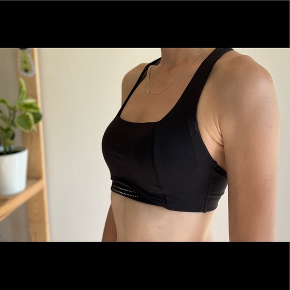 OYSHO Sports Bra *in great condition* - Picture 1 of 4